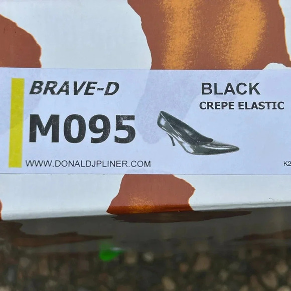 Donald J. Pliner Brave Black Crepe Elastic Stiletto 4” Heels Size 9.5 - Picture 10 of 11